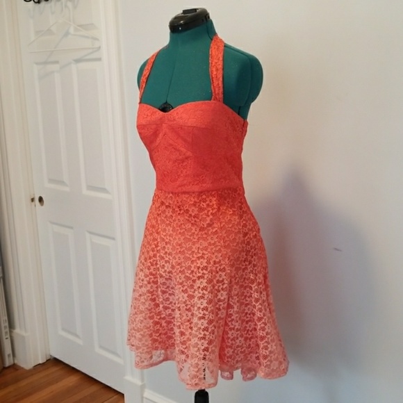 Lace betsy johnson asymmetrical halter dress - Picture 2 of 8